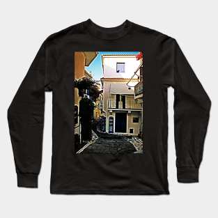 Bulding in the sunny streat Long Sleeve T-Shirt